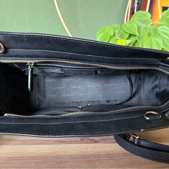 Michael Kors Selma Medium Saffiano Leather Satchel- Black & Gold - Picture 11 of 13